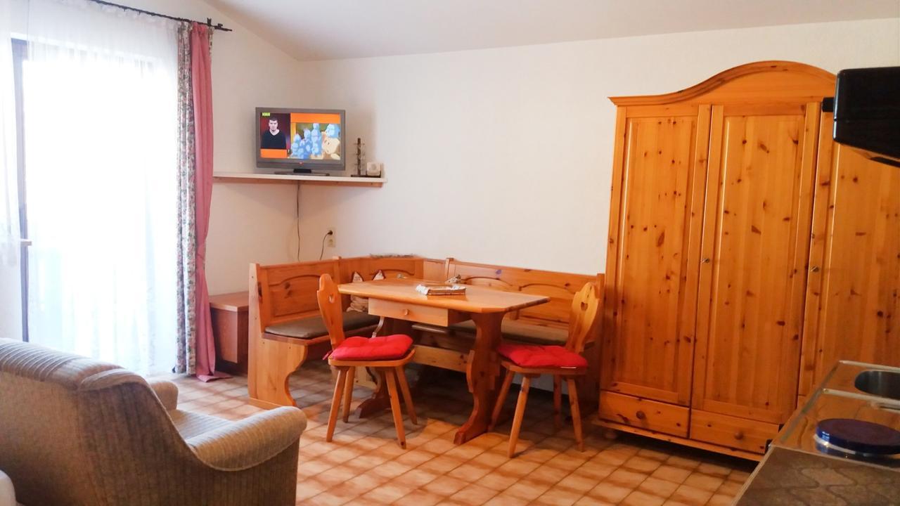Camping Alpenwelt Hotel Tannheim Exterior photo