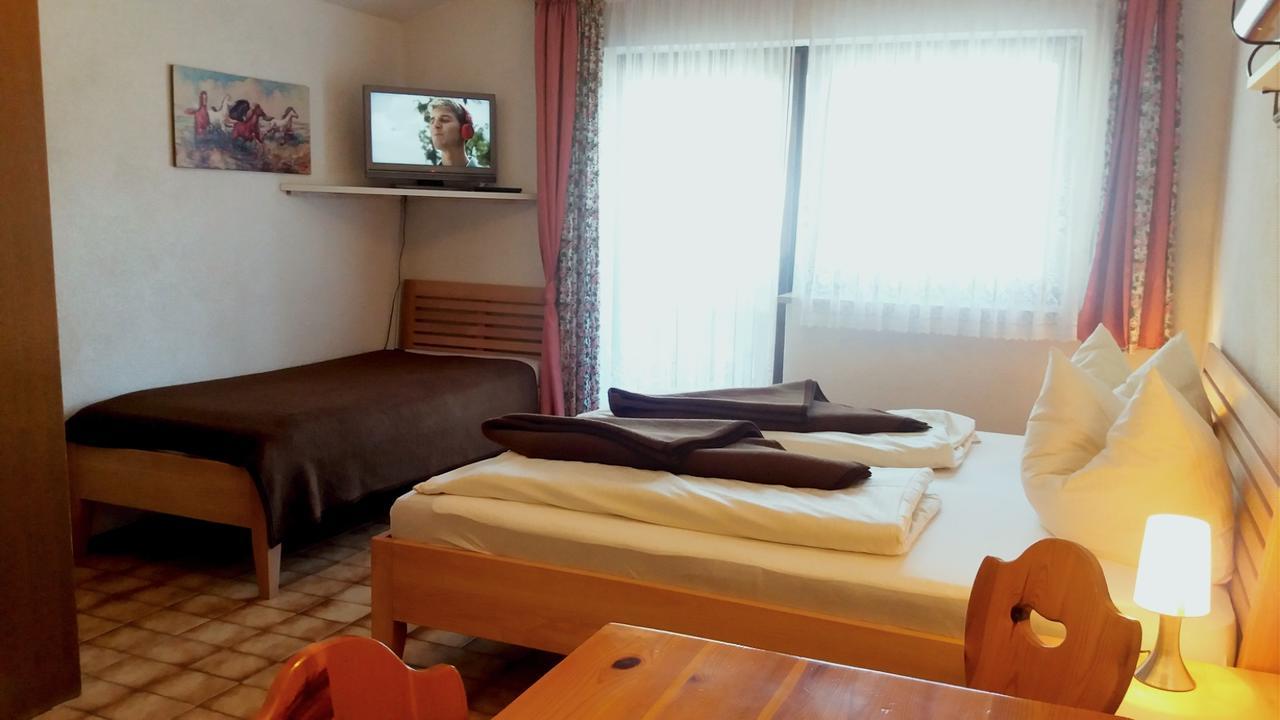 Camping Alpenwelt Hotel Tannheim Exterior photo